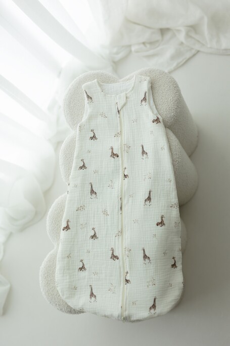 Bio Baumwolle Musselin Babyschlafsack 0 - 5 Monate 1.0 TOG - giraffes - MY MEMI