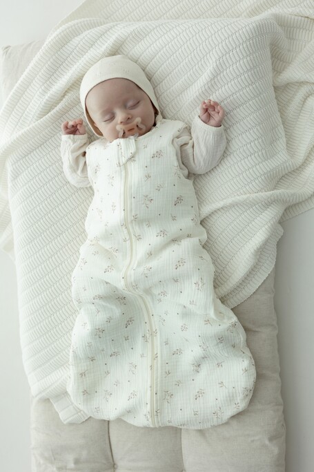 Bio Baumwolle Musselin Babyschlafsack 0 - 5 Monate 1.0 TOG - twigs - MY MEMI 2