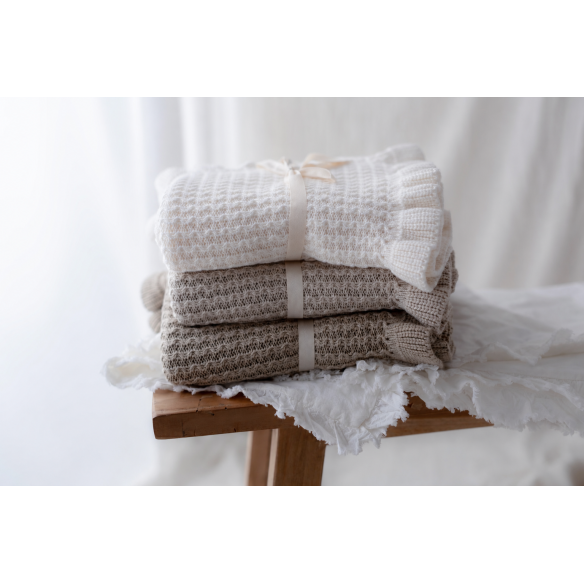 Bamboo blanket with a frill 85x105 cream MY MEMI