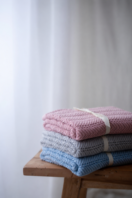 Bambusowy kocyk light grey 80x100 - feather 2