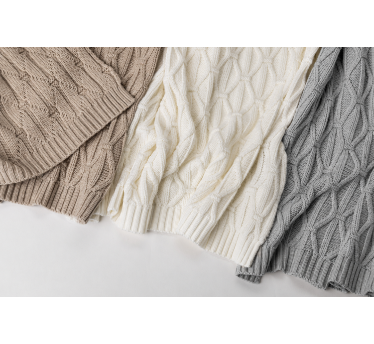 Warm blanket of 100% merino wool light grey Wave - premium collection - MY MEMI