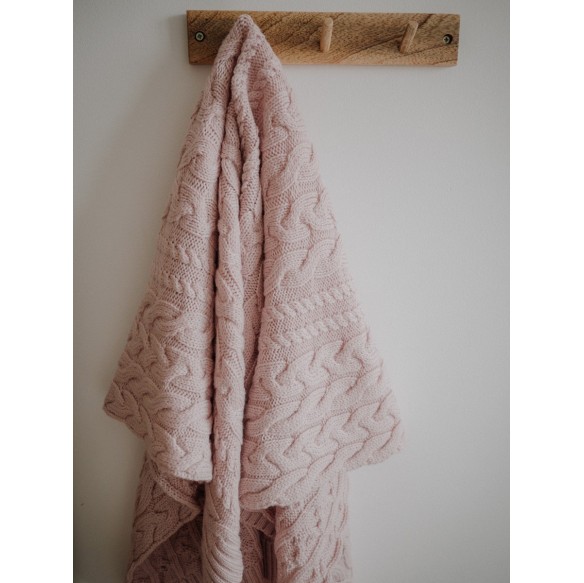 Kocyk warkocz ze 100% wełny merino powder pink (pudrowy róż) - premium collection MY MEMI OUTLET