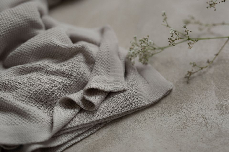 Bambusowy otulacz / lekki kocyk z jonami srebra 100x100 cream (śmietankowy) MY MEMI OUTLET