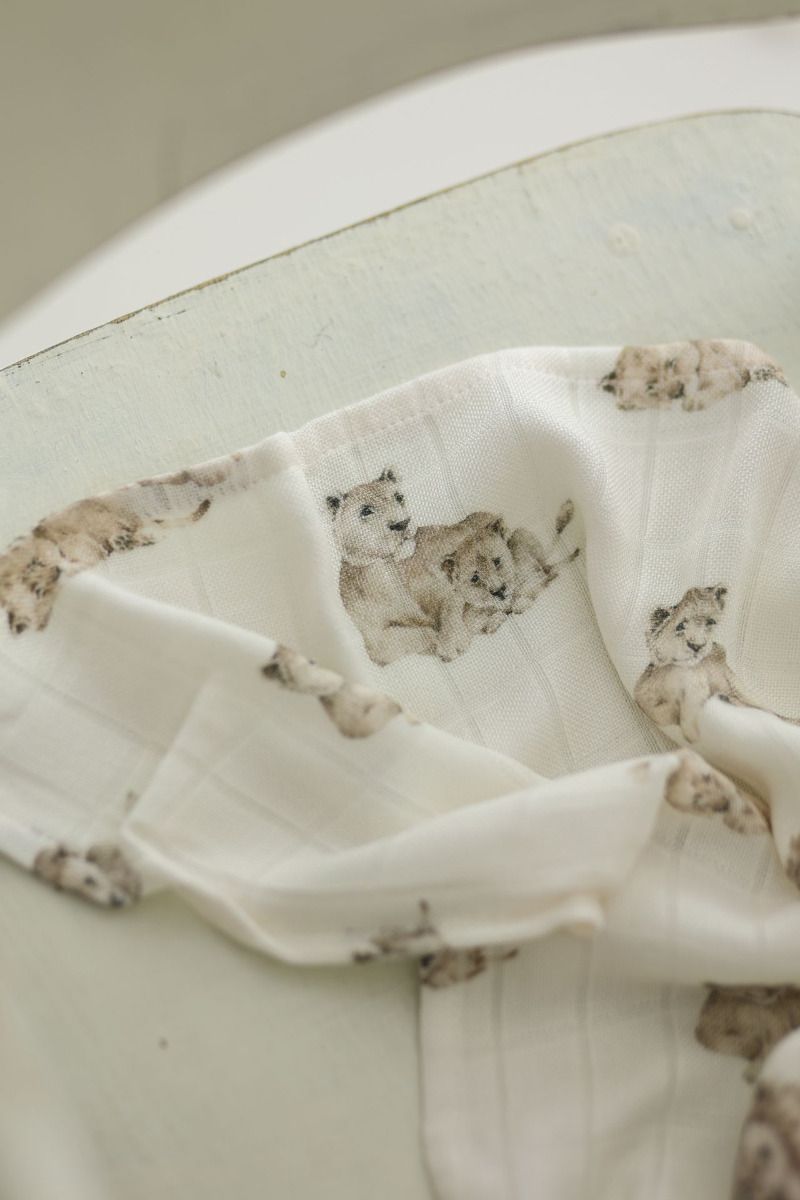 Bambusowa pieluszka muślinowa 65x65 - lions