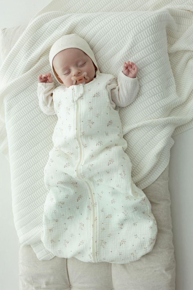 Śpiworek z organicznego muślinu 5 - 18 mies. 1.0 TOG - twigs OUTLET