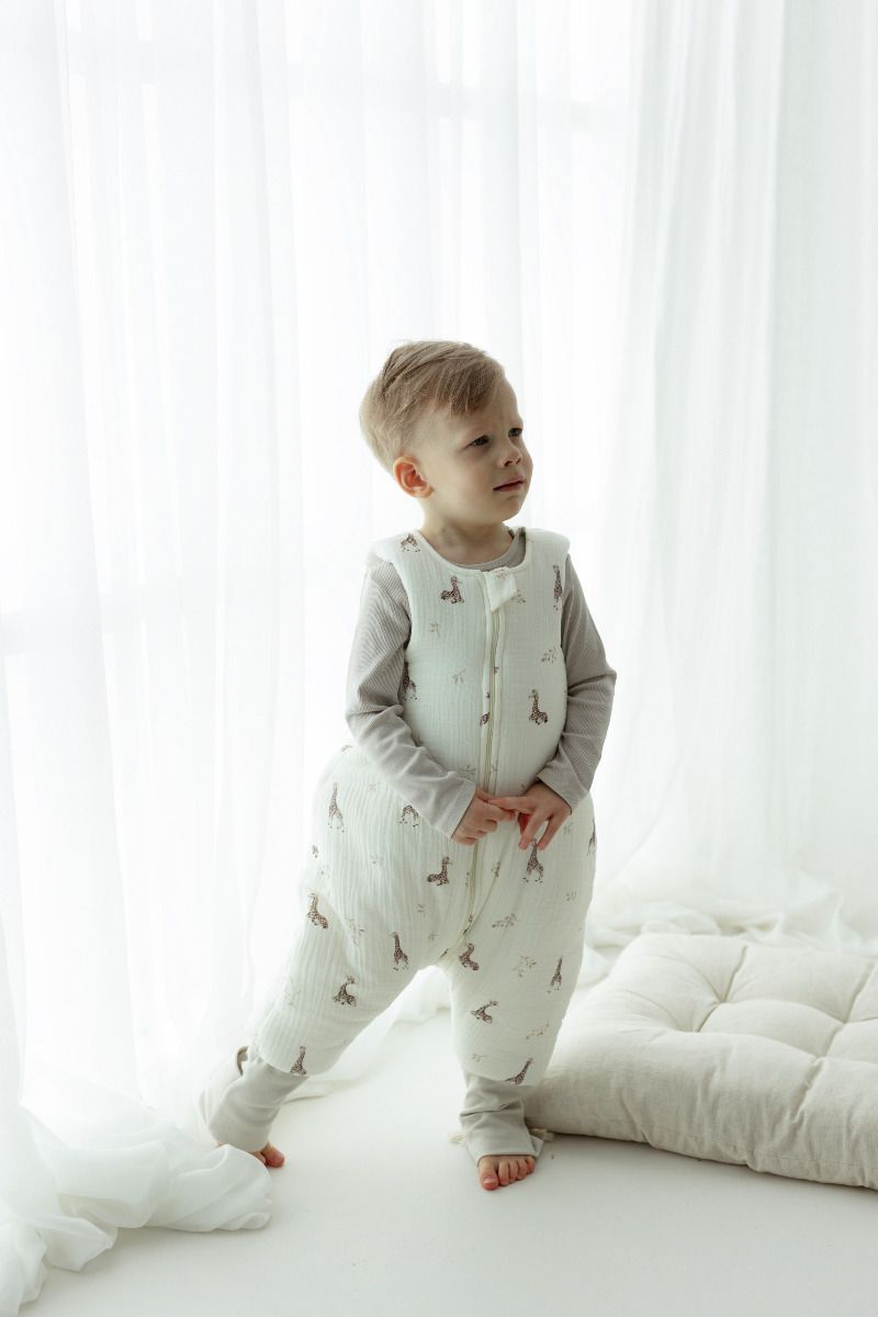 Śpiworek z organicznego muślinu z nogawkami 1 - 3 lata 2.5 TOG - little sheeps OUTLET
