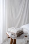 Bambusowy kocyk powder pink 80x100 - feather OUTLET - MY MEMI