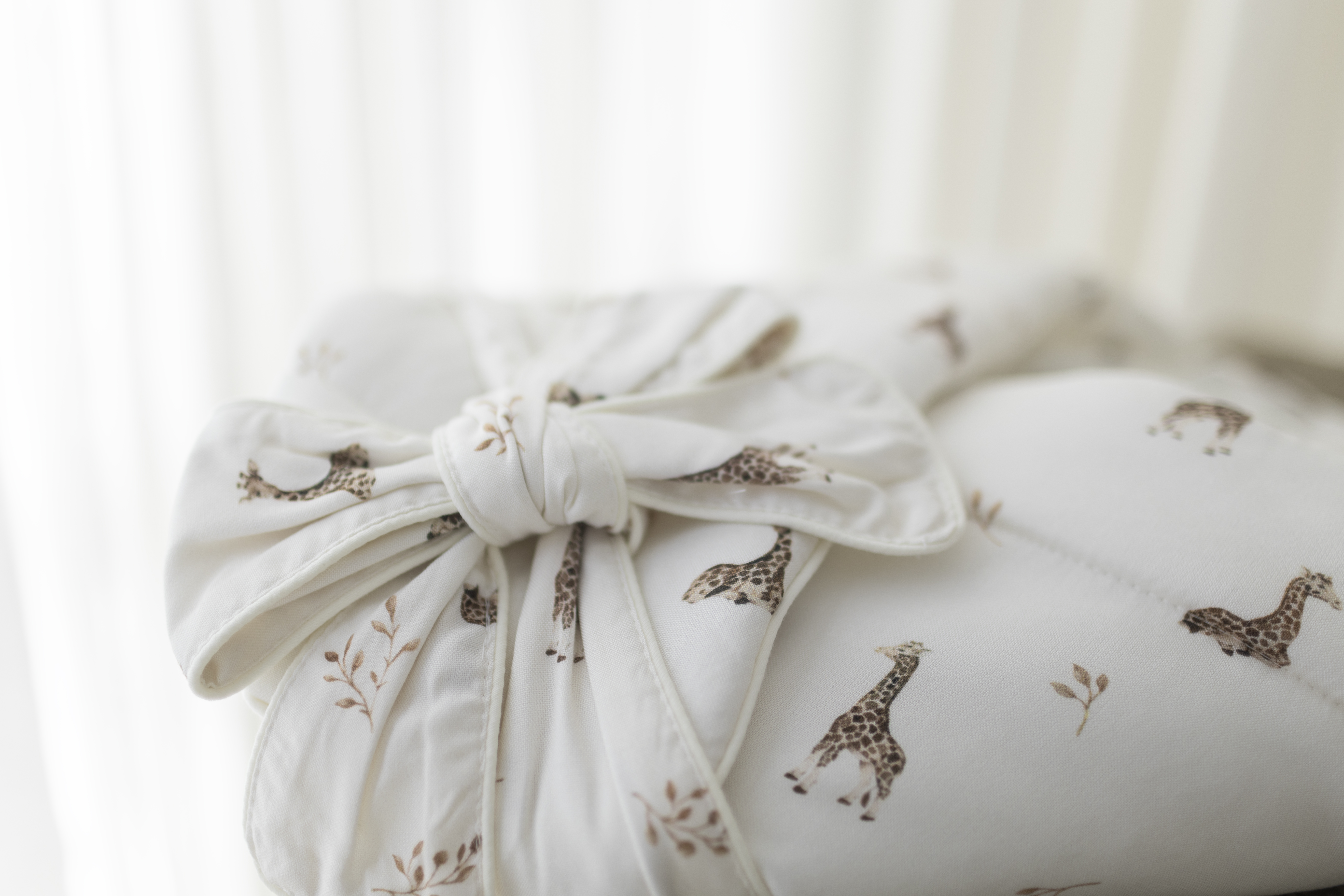 Rożek a otulacz – czym się różnią i dlaczego warto używać obu